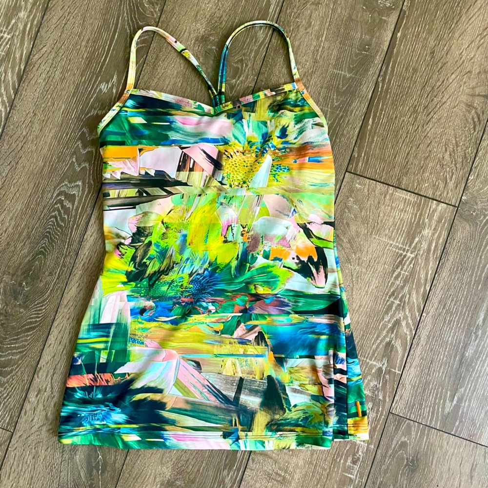 LUCY brand - Colorful Print athletic/everyday Tank Top 🌺 resortwear
